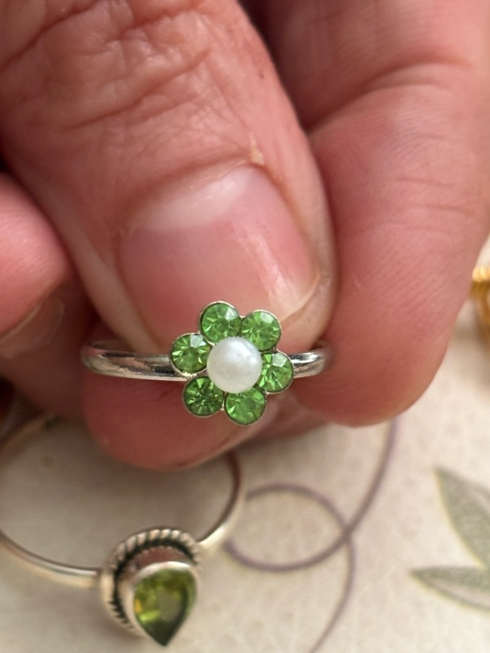 Silver Flower Ring with Green Stones and Pearl Center size 4 adjustable - Picture 4 of 4